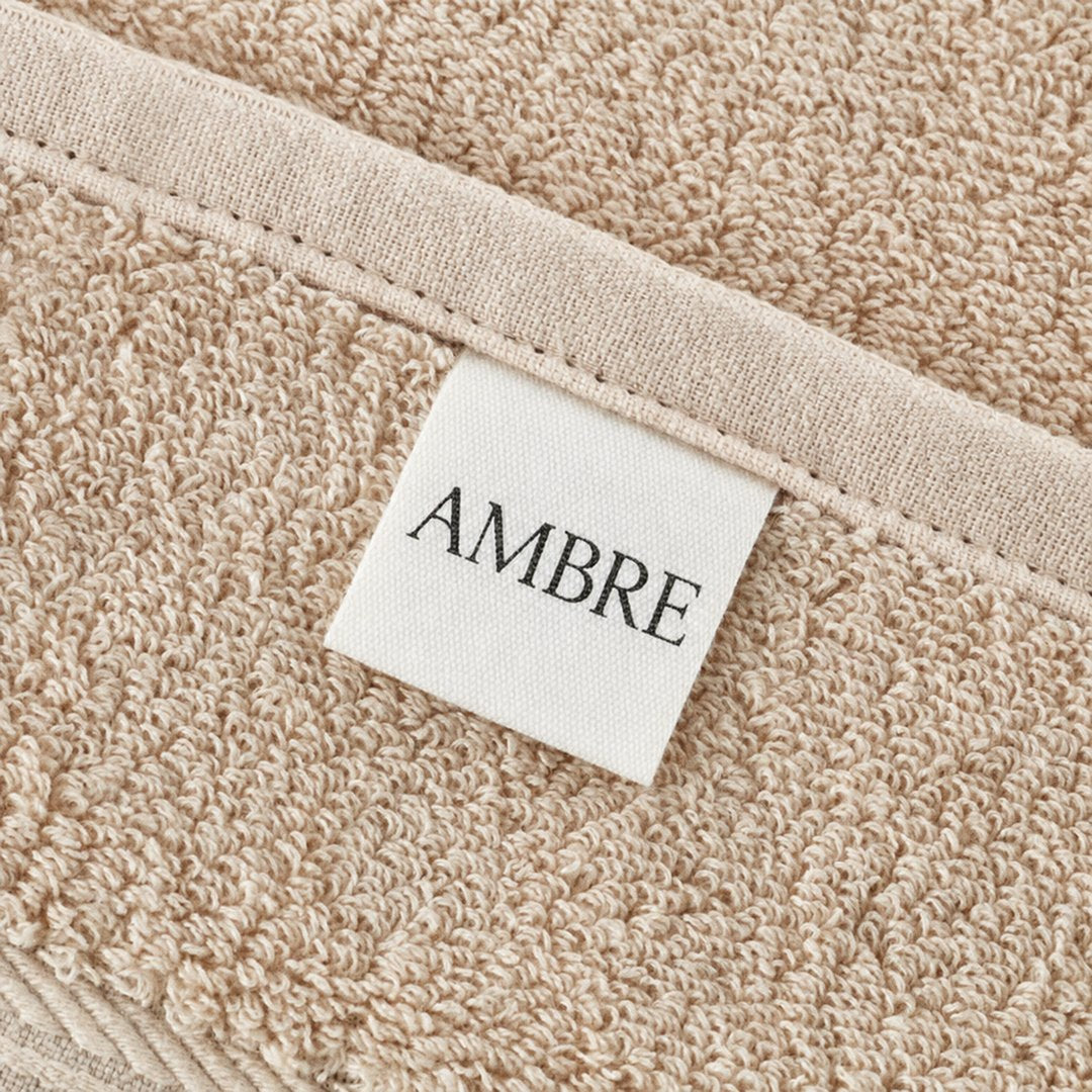 Woven Ambre label close-up (Sand)